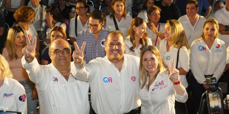 Ale Cárdenas es Ley y llama a la reconstrucción