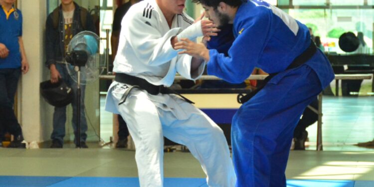 Avanza “Pepe” Quintá a la Universiada Nacional