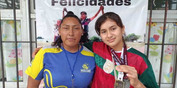 Estudiante de Matamoros gana primer lugar estatal en salto de longitud.