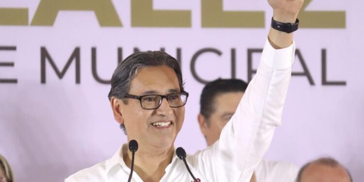 El regreso de Erasmo González