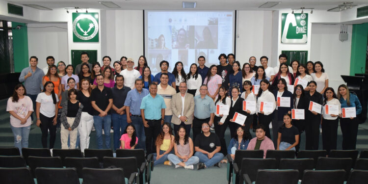 La UAT y Universidad Santo Tomás de Colombia realizan congreso estudiantil de investigación