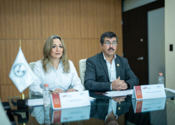 El rector Dámaso Anaya da inicio al proceso para acreditar el CEINA y bibliotecas de la UAT.