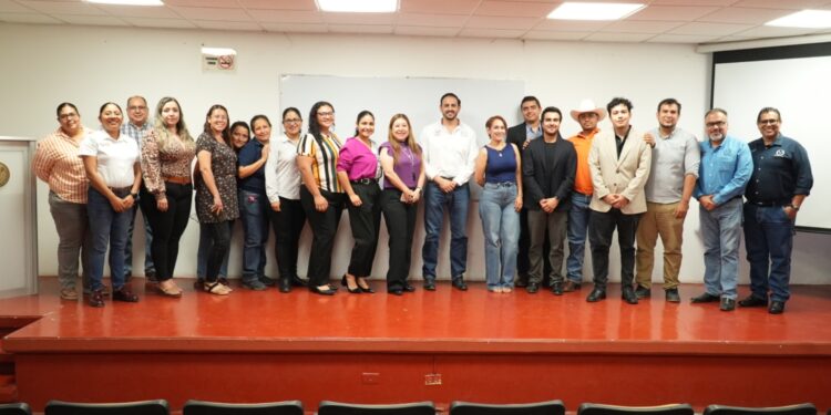 Difunde UAT proyectos de posgrado en áreas de Veterinaria.