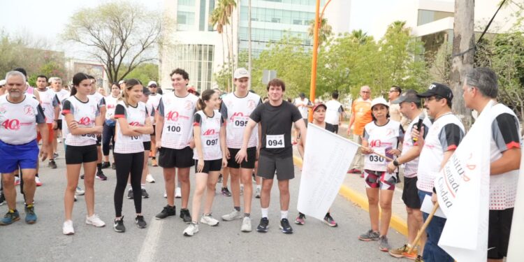 Organiza la UAT carrera pedestre a favor de asociación contra el cáncer