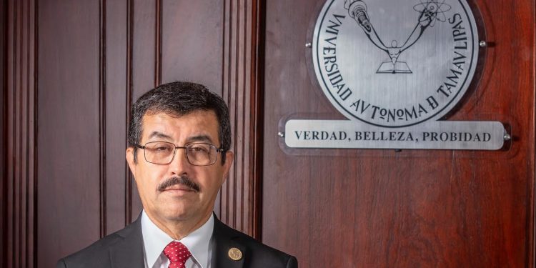 El rector Dámaso Anaya presentará el Plan de Desarrollo Institucional de la UAT 2024-2028