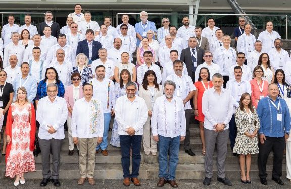 Rector de la UAT, Dámaso Anaya, participa en reunión de la ANUIES.