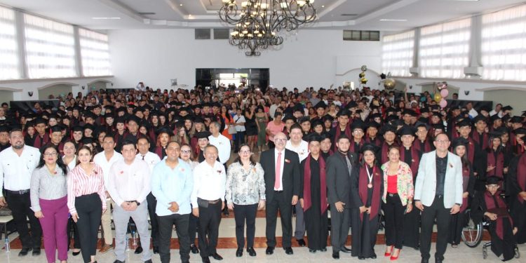 *Entrega Colegio de Bachilleres de Tamaulipas de Mante a técnicos especialistas