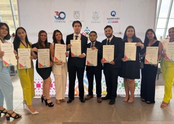 Reciben 17 médicos egresados de la UAT el Premio CENEVAL de Excelencia.