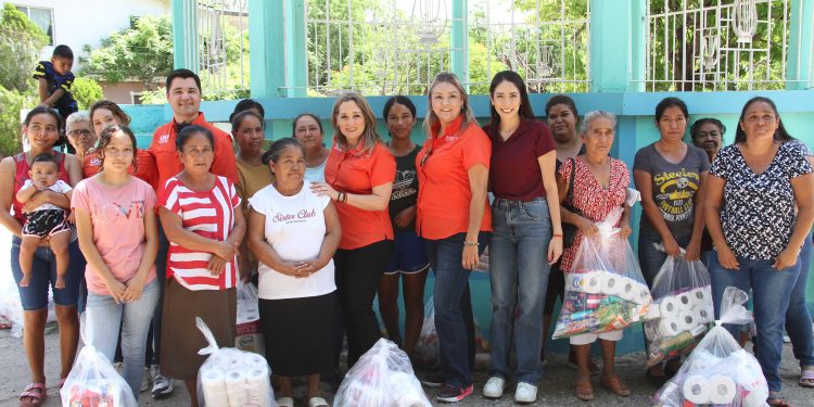 La UAT extiende ayuda a familias de ejidos afectados por lluvias.