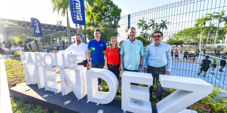 Entrega Chucho Nader Rehabilitación Integral del Histórico Parque Méndez