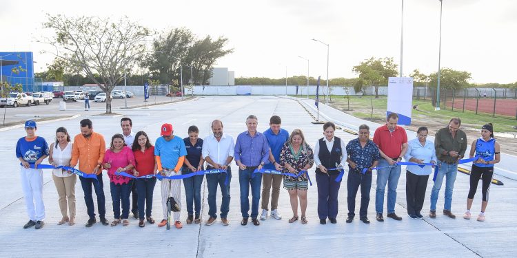Inaugura Chucho Nader Amplio y Moderno Estacionamiento en Acceso Sur de la Ciudad Deportiva
