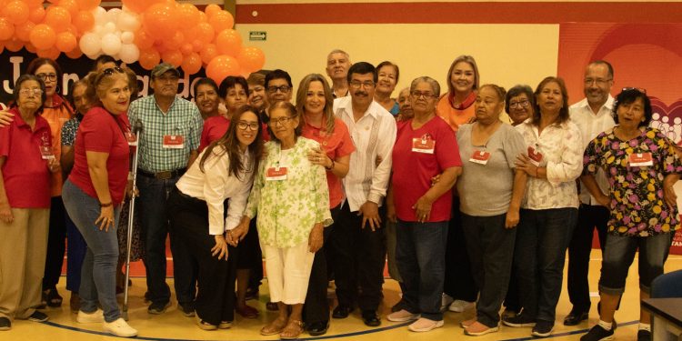 Suma la UAT esfuerzos para apoyar con útiles escolares a estudiantes del sector rural