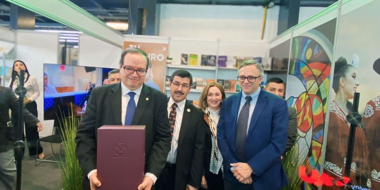 Participa la UAT en la feria del libro de la UNAM, la FILUNI 2024