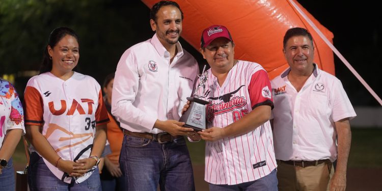 Con gran éxito cierra el Torneo de Softbol de Funcionarios, Maestros y Empleados de la UAT