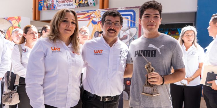 Estudiante de la UAT, obtiene primer lugar en Campeonato Mundial de Haidong Gumdo en Corea.