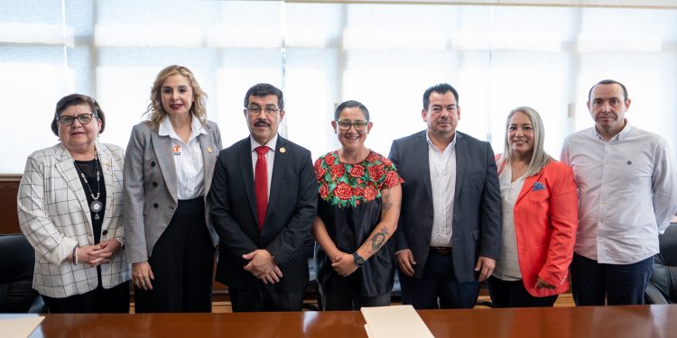 Fortalece la UAT procesos para evaluar y acreditar la calidad de sus programas educativos