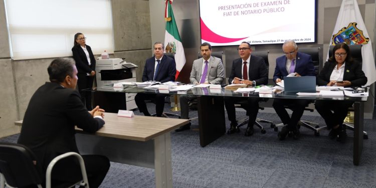 Realizan examen para aspirantes a notarios públicos en Tamaulipas
