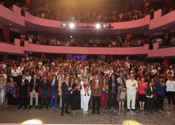 Inaugura Américo el XXII Festival Internacional en la Costa del Seno Mexicano