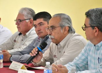 Capacitan a médicos veterinarios como responsables en rumiantes
