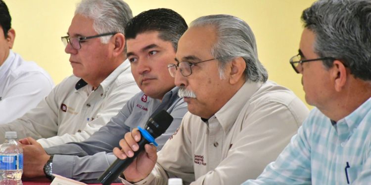 Capacitan a médicos veterinarios como responsables en rumiantes