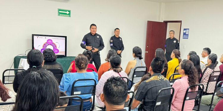 Guardia Estatal de Género imparte plática informativa a personal de SEDENA