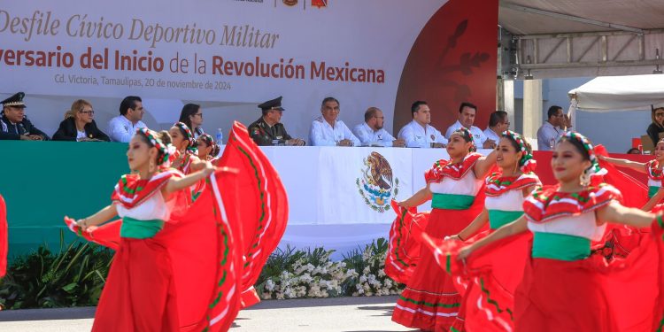 Encabeza Américo Villarreal desfile por el 114 Aniversario del Inicio de la Revolución Mexicana