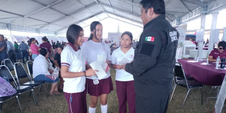Promueve Guardia Estatal Cibernética el civismo digital en Cruillas