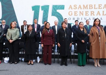 Participa gobernador Américo Villarreal en la Asamblea General Ordinaria del IMSS