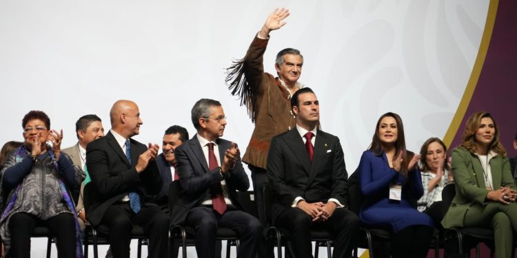 Américo, alcaldes y alcaldesas, participan en reunión con la presidenta Claudia Sheinbaum