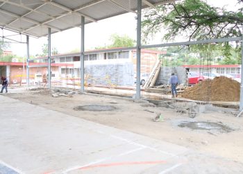 Fortalece Américo infraestructura educativa en escuelas de nivel superior