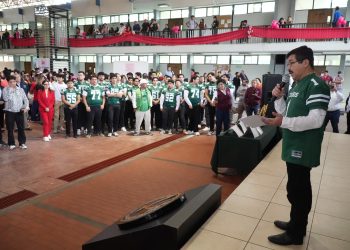 Rector de la UAT y universitarios conviven en jornada estudiantil