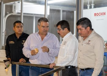 Fortalece rector vinculación de la UAT con el sector agroindustrial