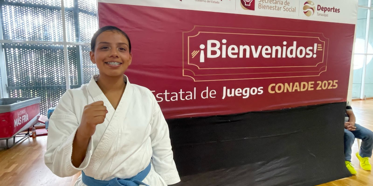 Gana alumna de la UTNL torneo estatal de karate