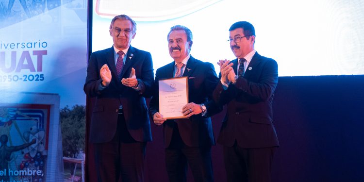 Gobernador y rector presiden lanzamiento de la Fundación UAT