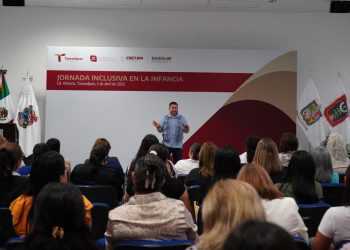 Capacita CRETAM a agentes educativos sobre inclusión en la infancia