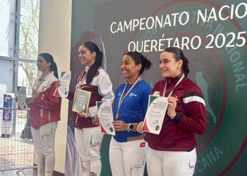 Regina Pedraza, orgullo de la UAT, brilla en el nacional de esgrima 2025