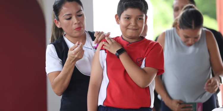 Se sitúa Tamaulipas en segundo lugar nacional en Semana de Vacunación; jornada continúa