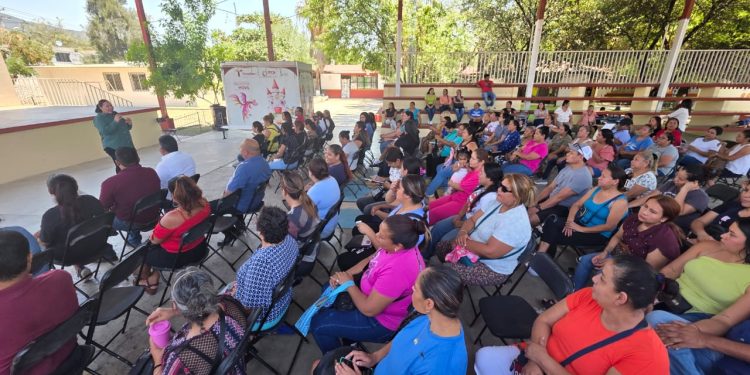 Lleva SEBIEN pláticas de valores a familias en escuelas de Victoria