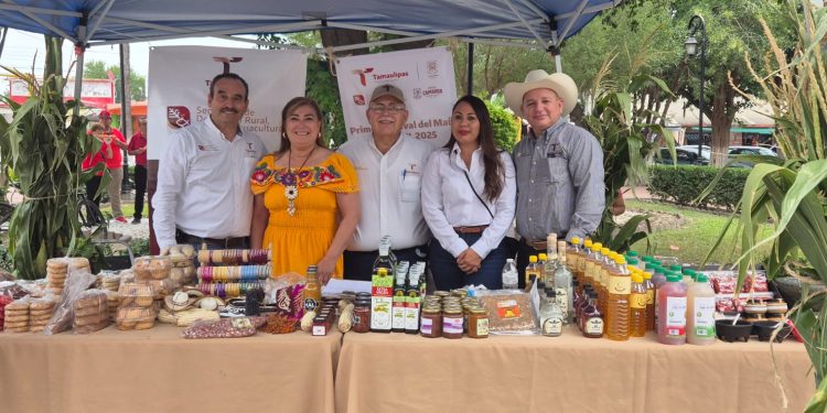 Disfrutan sabor, cultura y tradición en el Festival del Maíz Cinteotl 2025