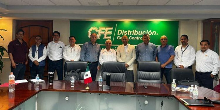 Firma SEDENER convenio para mejorar infraestructura eléctrica en Altamira