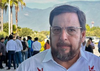 Cumple SET con entrega de plazas a docentes en Tamaulipas