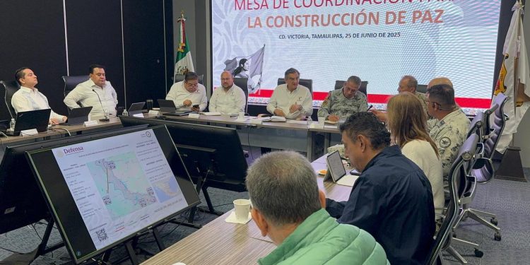 Revisan Plan de Acción para reforzar seguridad en carreteras fronterizas de Tamaulipas
