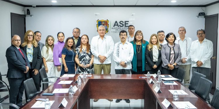 Firman convenio la UAT y la Auditoría Superior del Estado