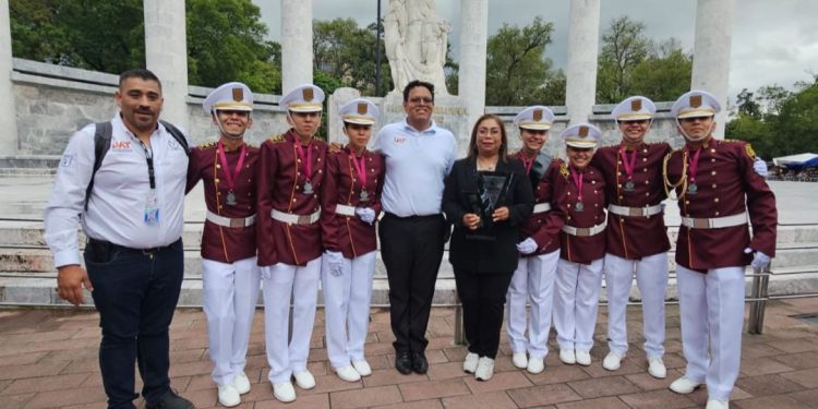 Obtiene la UAT segundo lugar nacional en competencia de escoltas y bandas de guerra