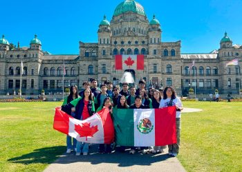 Estudiantes del CeINA UAT viven experiencia cultural en Canadá