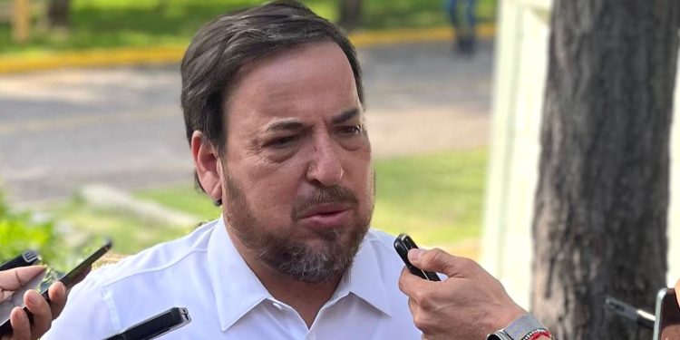 Trabaja SET para acabar rezago en infraestructura educativa