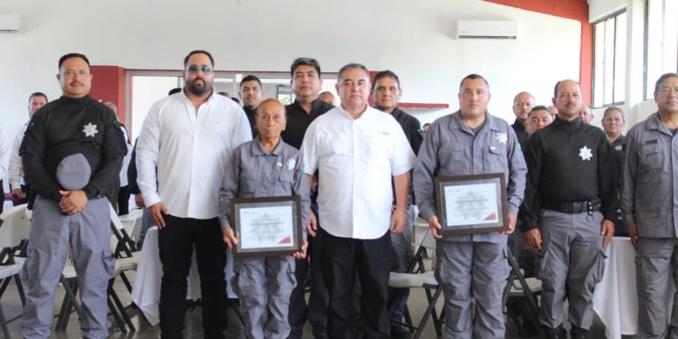 Reciben custodios de Tamaulipas reconocimiento a nivel federal y Medalla al Mérito Penitenciario 2025