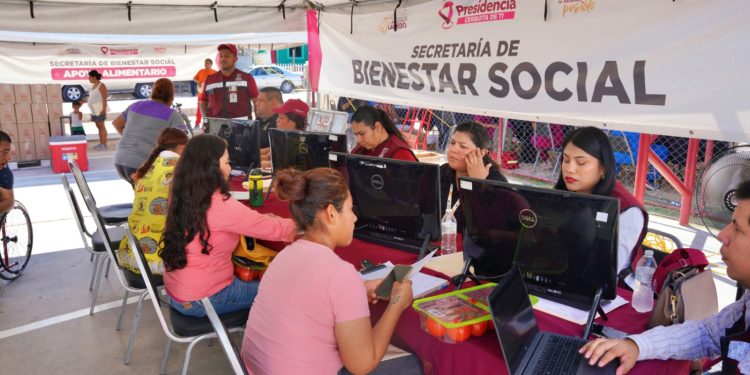 Llevan la “Presidencia Cerquita de Ti” a la colonia Los Encinos