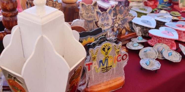 Concluye con éxito exposición y venta de artesanías “OVNI-CEDES”