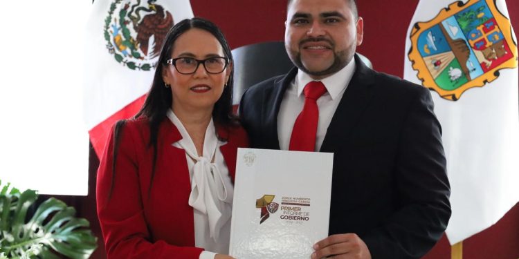 Avanza Casas con el apoyo del gobernador Américo Villarreal Anaya